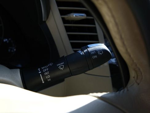 Used 2013 INFINITI FX37 FX37 Sport Utility 4D w/ Premium Pkg image 40