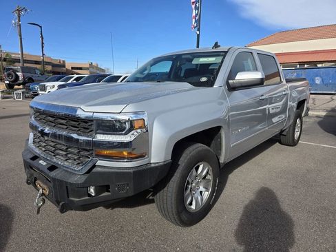 Used 2018 Chevrolet Silverado 1500 LT w/ All Star Edition image 3