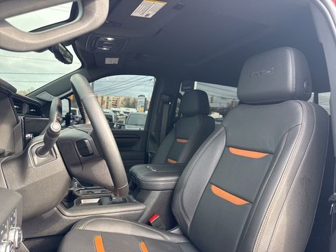 Used 2025 GMC Sierra 2500 AT4 w/ AT4 Premium Plus Package image 15