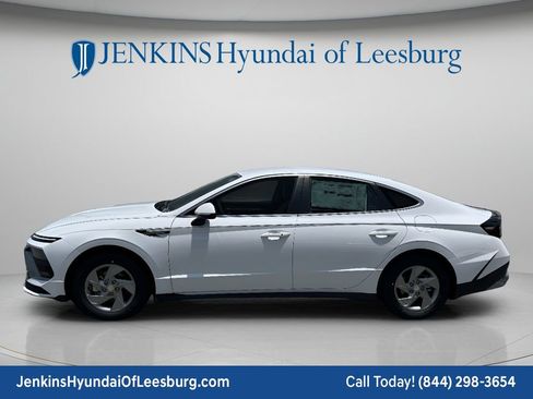 New 2026 Hyundai Sonata SE FWD image 9