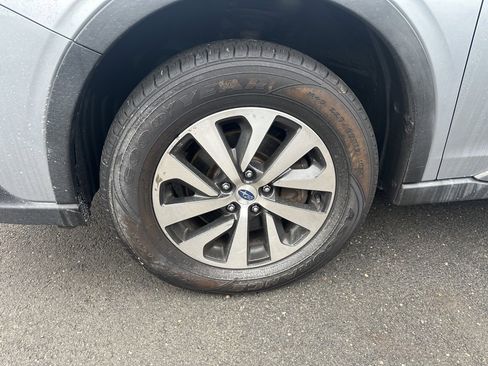 Used 2020 Subaru Outback Premium image 20