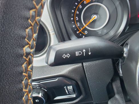 Used 2024 Jeep Wrangler Unlimited Sport AWD/4WD image 8