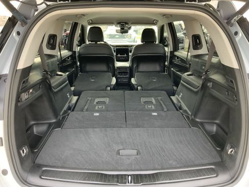 Used 2023 Jeep Grand Cherokee L Limited image 13