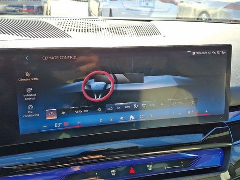 Used 2025 BMW i5 xDrive40 w/ Premium Package image 16