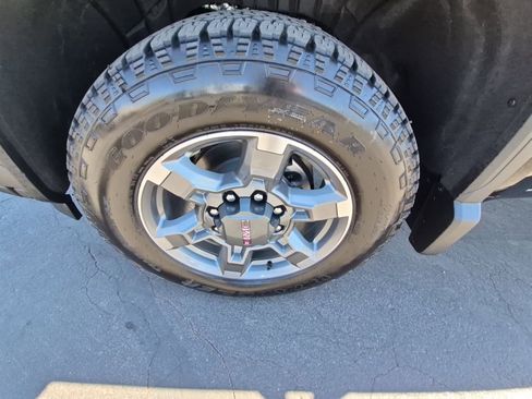 New 2026 GMC Sierra 3500 SLT image 10