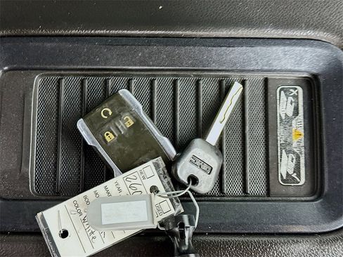 Used 2017 GMC Sierra 2500 SLT w/ All Terrain HD Package image 35