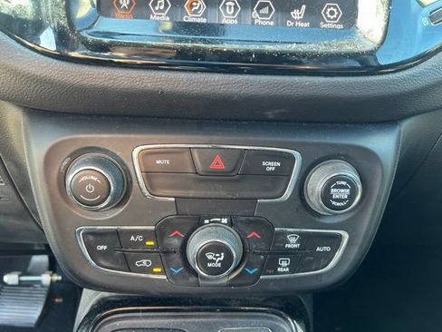Used 2018 Jeep Compass Limited AWD/4WD image 11