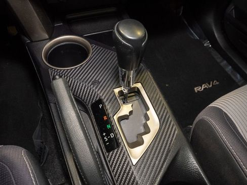 Used 2015 Toyota RAV4 XLE image 16