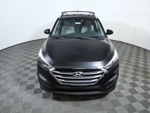 Used 2017 Hyundai Tucson SE w/ SE Popular Package 02 AWD/4WD image 3