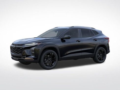 New 2026 Chevrolet Trax ACTIV FWD image 2