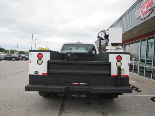 Used 2013 Ford F550 4x4 SuperCab Super Duty w/ Payload Upgrade Pkg image 12