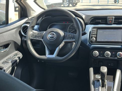 Used 2025 Nissan Versa SV FWD image 32