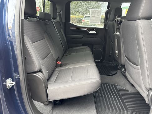 Used 2023 Chevrolet Silverado 1500 LT w/ Convenience Package II image 19