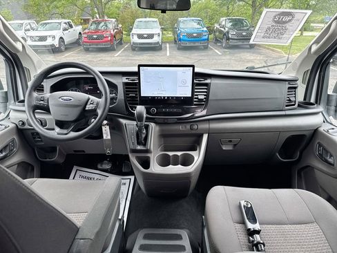 Used 2023 Ford Transit 350 XLT RWD image 10