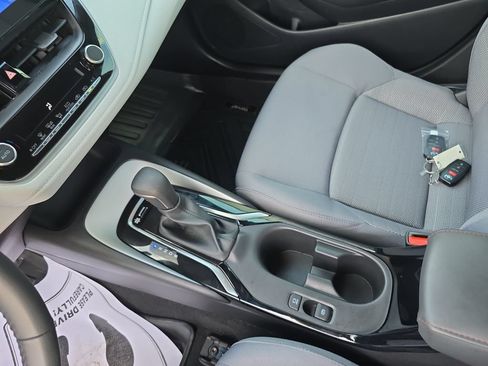 Used 2025 Toyota Corolla SE FWD image 21