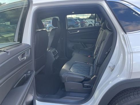 New 2026 Volkswagen Atlas Cross Sport SEL Premium R-Line AWD/4WD image 25