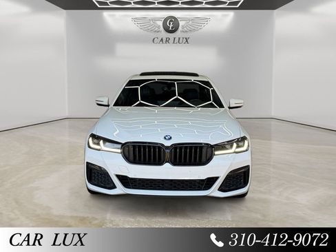 Used 2023 BMW 530e w/ M Sport Package RWD image 8
