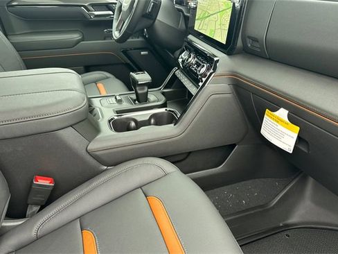 New 2026 GMC Sierra 1500 AT4 w/ AT4 Premium Package image 17