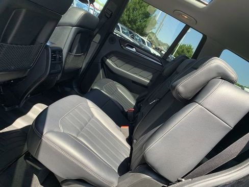 Used 2015 Mercedes-Benz GL 450 4MATIC image 10
