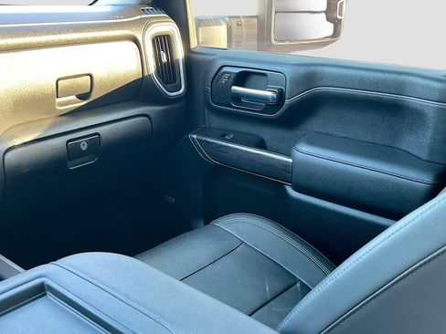Used 2020 Chevrolet Silverado 2500 LTZ w/ LTZ Convenience Package AWD/4WD image 25