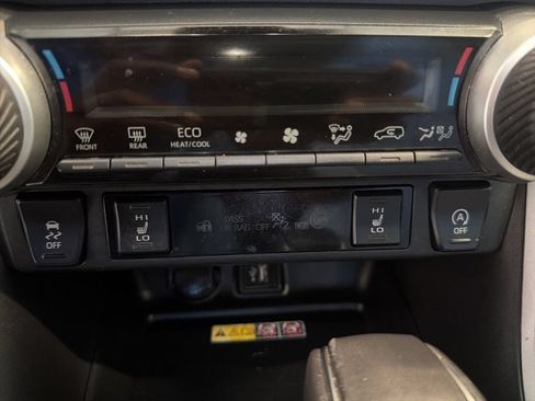 Used 2023 Toyota RAV4 XLE Premium FWD image 27