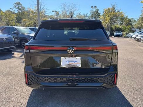 New 2026 Volkswagen Tiguan SE R-Line FWD image 5