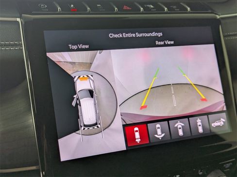 New 2025 Jeep Grand Cherokee Limited w/ Luxury Tech Group II image 26