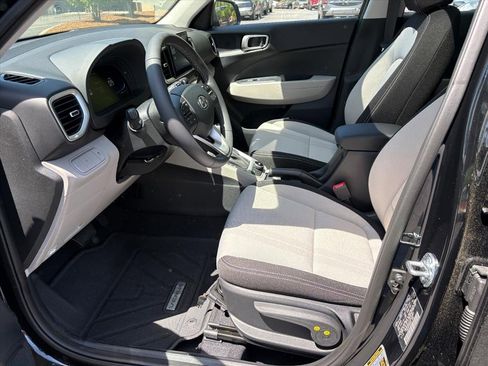 New 2026 Hyundai Venue SEL FWD image 11