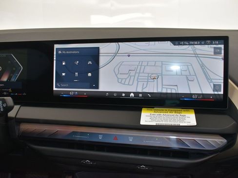 Used 2025 BMW X3 xDrive30i w/ Premium Package image 28