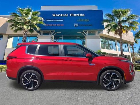 Used 2024 Mitsubishi Outlander SE AWD/4WD image 4