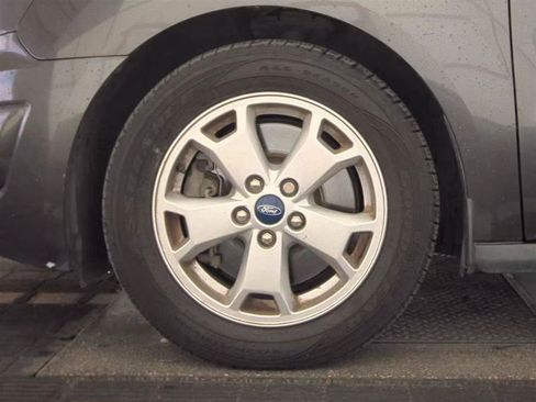 Used 2016 Ford Transit Connect XLT FWD image 9