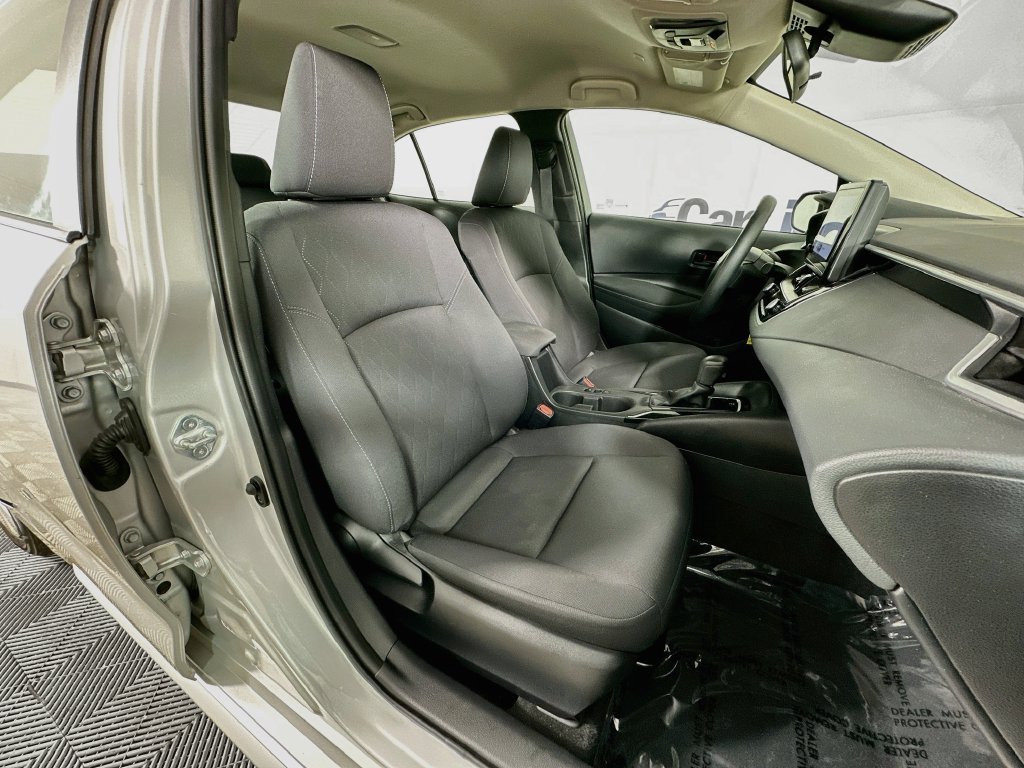 Used 2024 Toyota Corolla LE FWD image 32