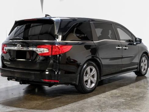 Used 2018 Honda Odyssey EX image 10