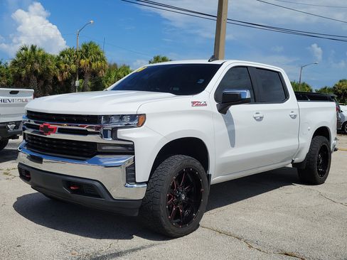 Used 2020 Chevrolet Silverado 1500 LT w/ All-Star Edition AWD/4WD image 2