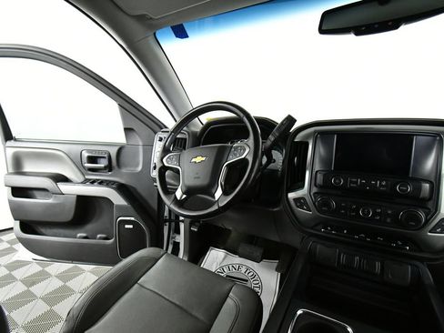 Used 2015 Chevrolet Silverado 1500 LTZ Z71 w/ LTZ Plus Package AWD/4WD image 19
