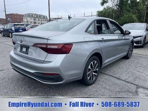 Used 2024 Volkswagen Jetta S FWD image 7