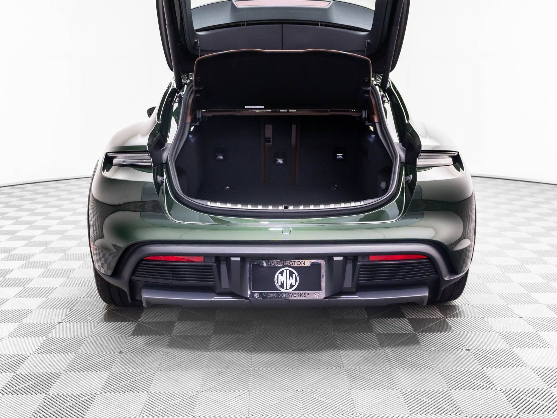 New 2026 Porsche Taycan 4S AWD/4WD image 28