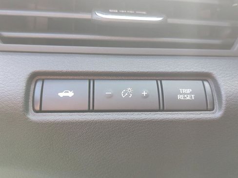 Used 2021 Nissan Altima 2.5 SV image 16