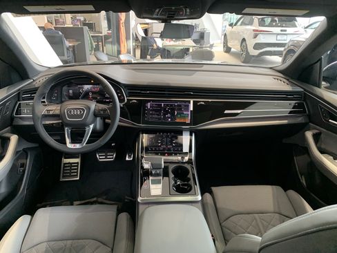 New 2026 Audi SQ8 Premium Plus image 15