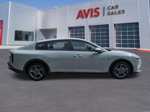Used 2025 Kia K4 FWD image 16