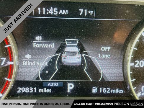 Used 2023 Nissan Rogue SV image 12