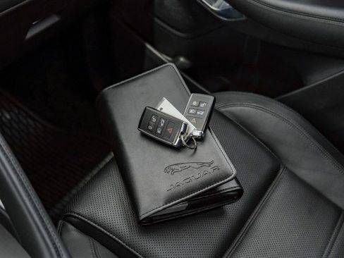 Used 2018 Jaguar E-PACE S image 64