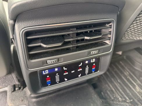 Used 2019 Audi Q8 Prestige w/ Towing Package image 30