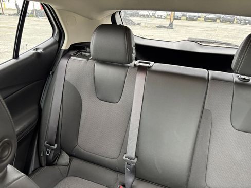 Used 2025 Buick Encore GX Preferred FWD image 35