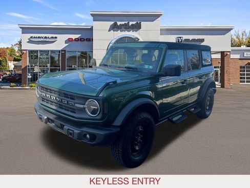 Used 2022 Ford Bronco Black Diamond image 4