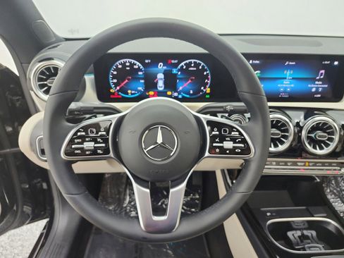 Certified 2023 Mercedes-Benz CLA 250 image 11