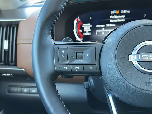 Certified 2025 Nissan Pathfinder Platinum w/ Cargo Package image 16