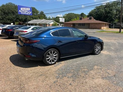 Used 2021 MAZDA MAZDA3 s FWD image 4