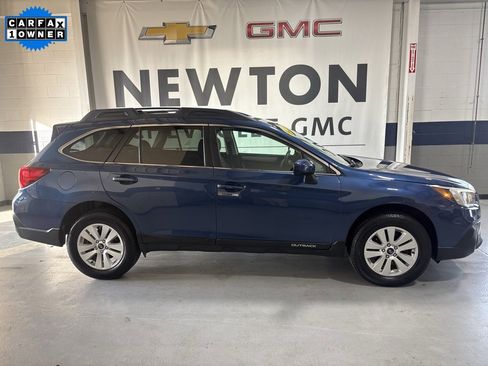 Used 2019 Subaru Outback 2.5i Premium image 29