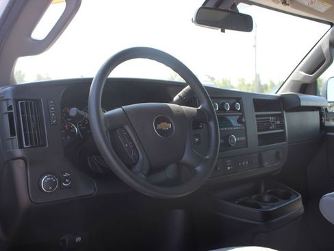 Used 2024 Chevrolet Express 3500 LT w/ LT Preferred Equipment Group RWD image 19